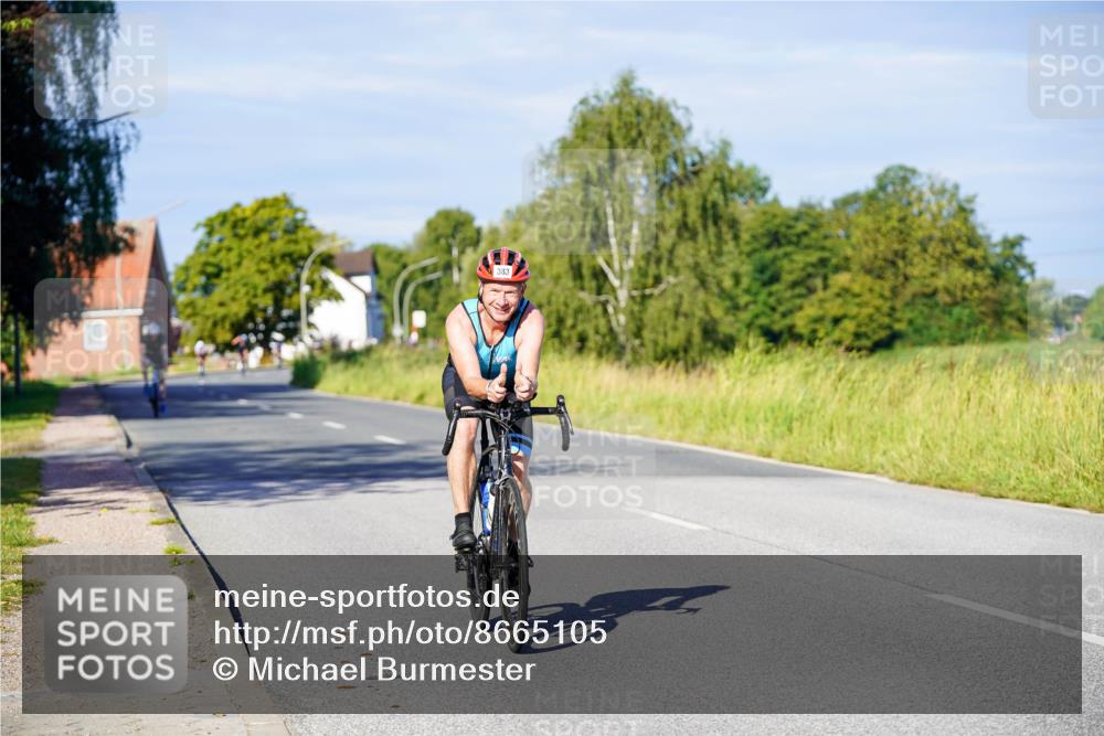 31.08.2025 - Elbe Triathlon Hamburg Michael Burmester http://msf.ph/oto/8665105 31.08.2025 09:28:04 Radfahren 333, 383, 610, 630 meine-sportfotos.de
