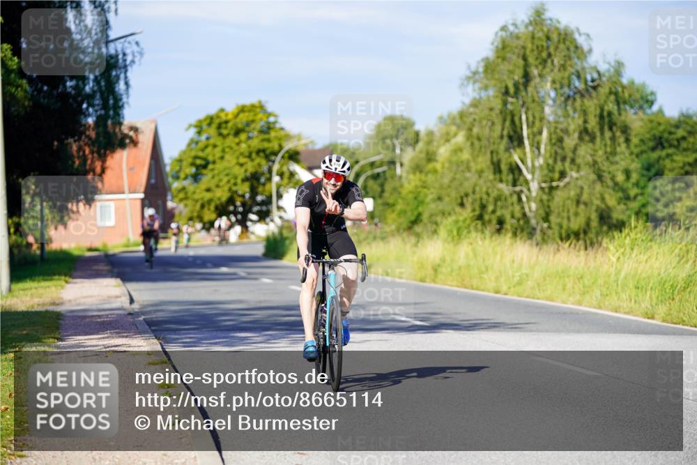 31.08.2025 - Elbe Triathlon Hamburg Michael Burmester http://msf.ph/oto/8665114 31.08.2025 09:28:09 Radfahren 610, 629 meine-sportfotos.de