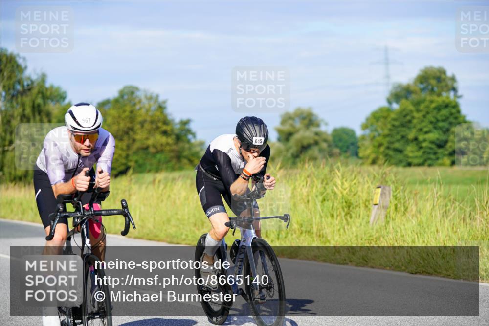 31.08.2025 - Elbe Triathlon Hamburg Michael Burmester http://msf.ph/oto/8665140 31.08.2025 09:28:20 Radfahren 281, 535, 562, 567, 590, 645, 648 meine-sportfotos.de