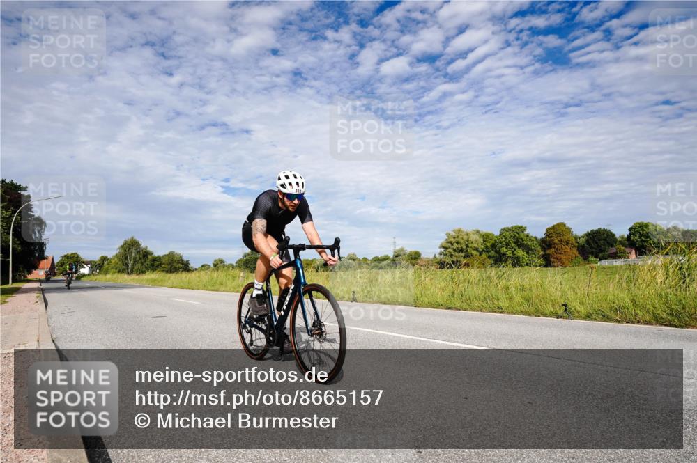 31.08.2025 - Elbe Triathlon Hamburg Michael Burmester http://msf.ph/oto/8665157 31.08.2025 10:04:50 Radfahren 416, 735 meine-sportfotos.de