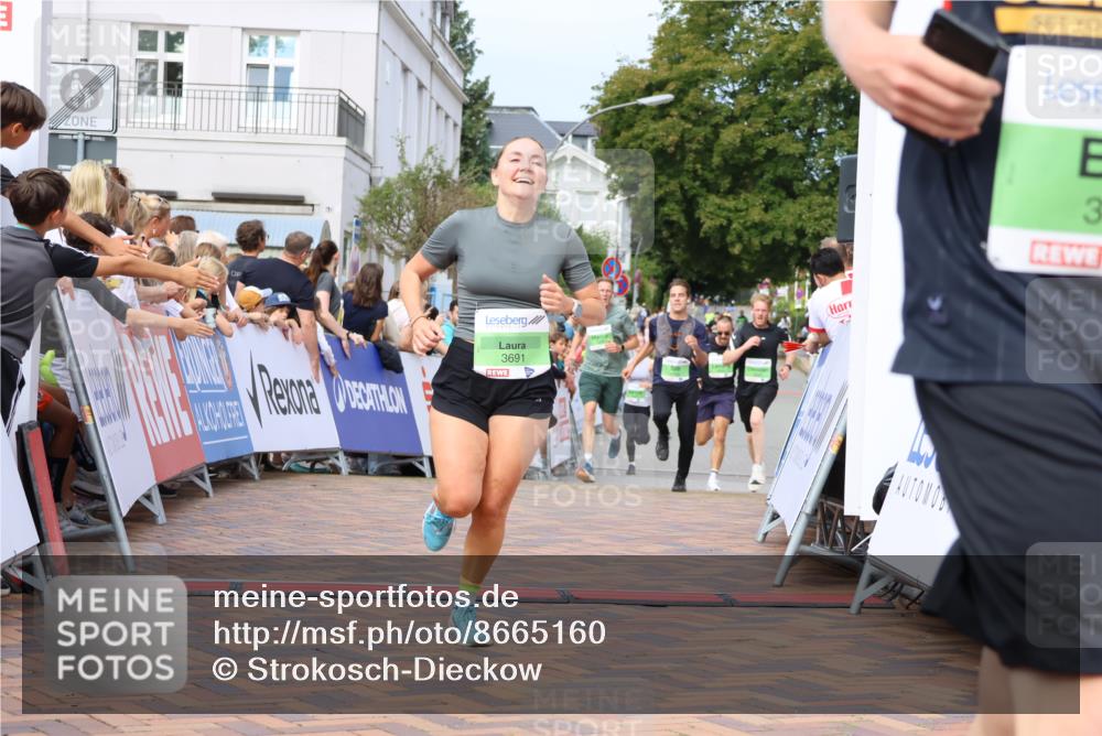 31.08.2025 - 21. Blankeneser Heldenlauf Strokosch-Dieckow http://msf.ph/oto/8665160 31.08.2025 11:00:07 Ziel 3162, 3247, 3691, 3660, 3655, 3664 meine-sportfotos.de