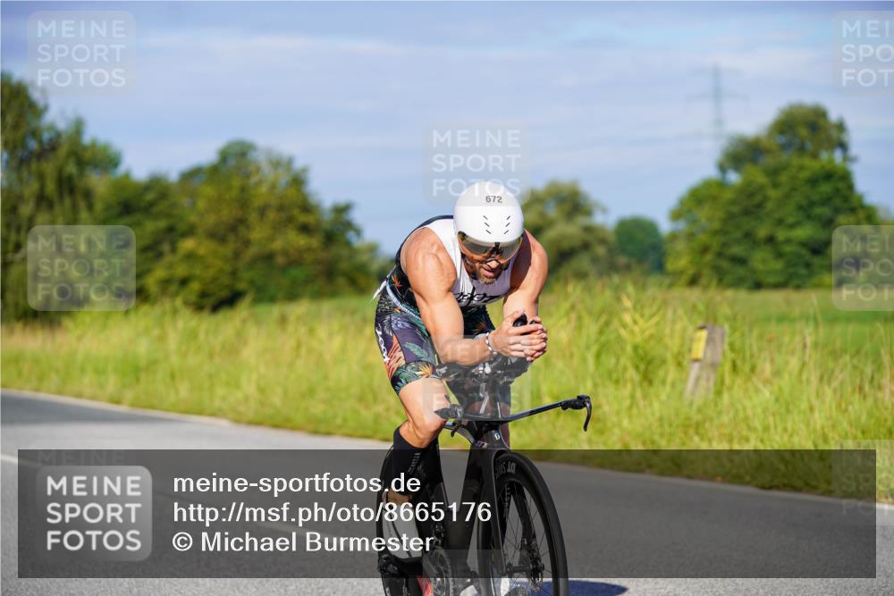 31.08.2025 - Elbe Triathlon Hamburg Michael Burmester http://msf.ph/oto/8665176 31.08.2025 09:28:28 Radfahren 281, 363, 490, 562, 672 meine-sportfotos.de