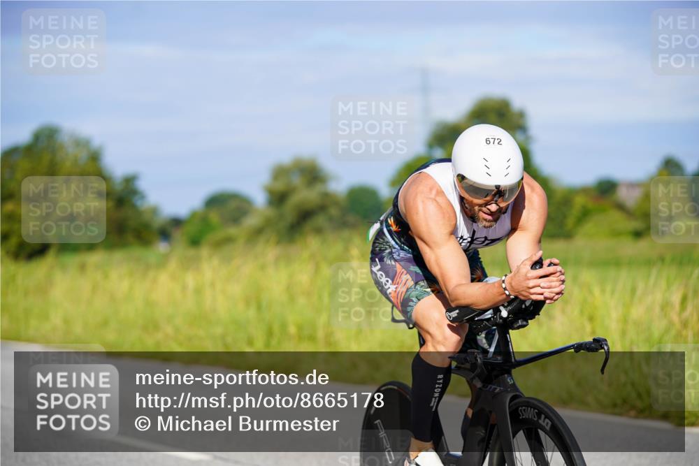 31.08.2025 - Elbe Triathlon Hamburg Michael Burmester http://msf.ph/oto/8665178 31.08.2025 09:28:28 Radfahren 281, 363, 490, 562, 672 meine-sportfotos.de