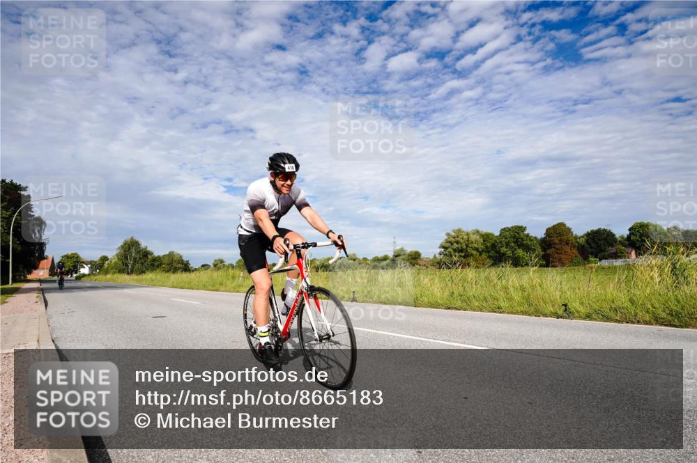 31.08.2025 - Elbe Triathlon Hamburg Michael Burmester http://msf.ph/oto/8665183 31.08.2025 10:05:17 Radfahren 399, 410, 842 meine-sportfotos.de