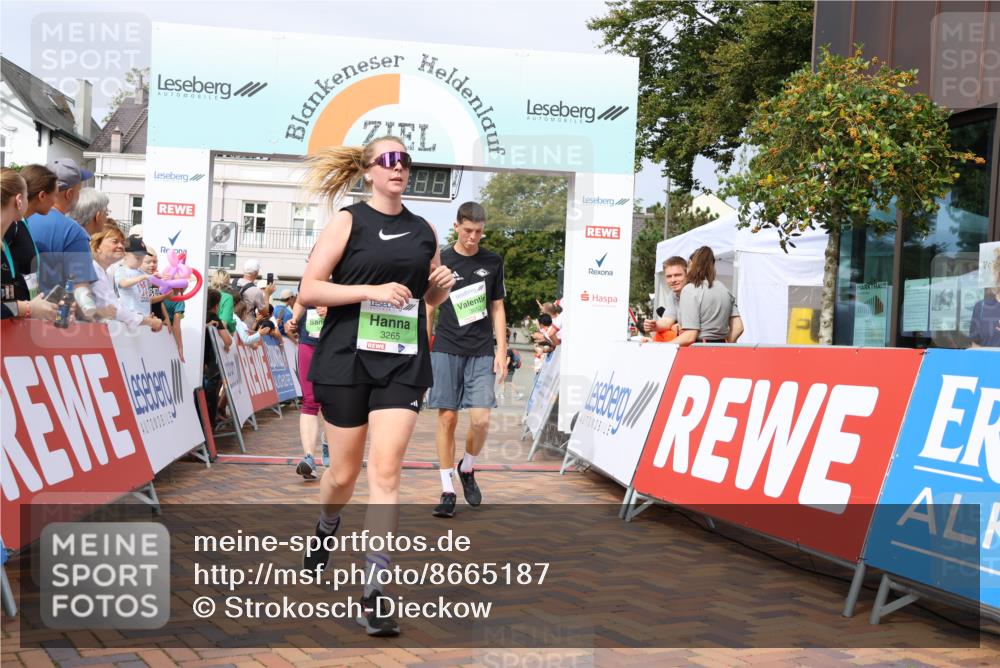 31.08.2025 - 21. Blankeneser Heldenlauf Strokosch-Dieckow http://msf.ph/oto/8665187 31.08.2025 11:18:28 Ziel 3390, 3071, 3265, 3718, 3537 meine-sportfotos.de