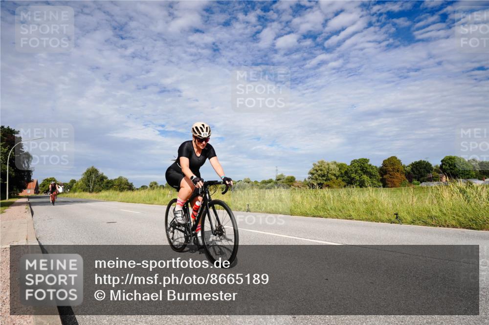 31.08.2025 - Elbe Triathlon Hamburg Michael Burmester http://msf.ph/oto/8665189 31.08.2025 10:05:36 Radfahren 626, 878 meine-sportfotos.de