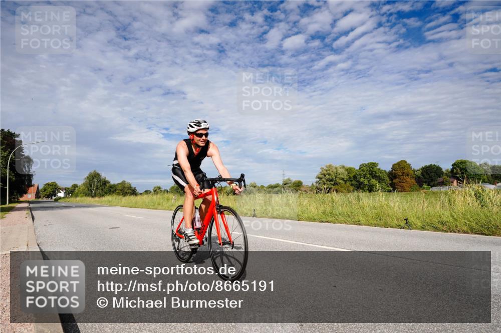 31.08.2025 - Elbe Triathlon Hamburg Michael Burmester http://msf.ph/oto/8665191 31.08.2025 10:05:38 Radfahren 626, 878 meine-sportfotos.de