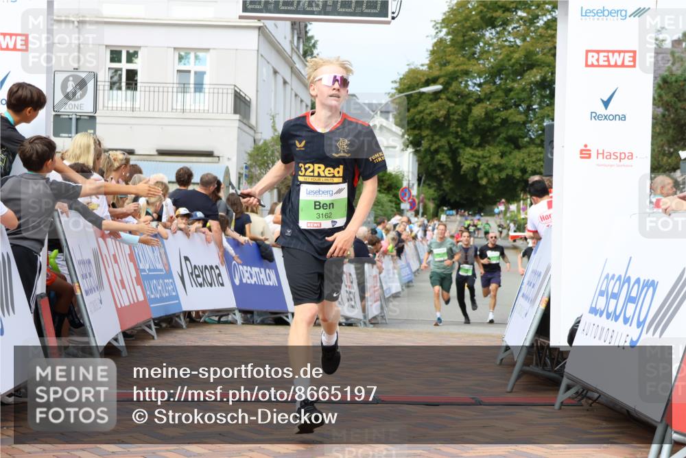31.08.2025 - 21. Blankeneser Heldenlauf Strokosch-Dieckow http://msf.ph/oto/8665197 31.08.2025 11:00:06 Ziel 3162, 3624, 3691, 3655, 3664 meine-sportfotos.de