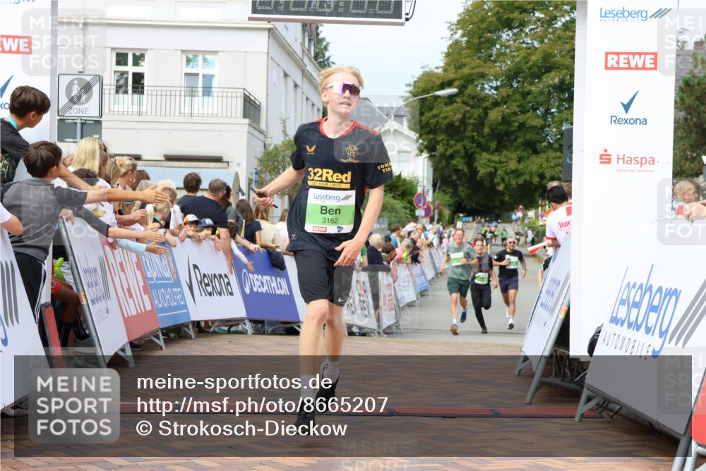 31.08.2025 - 21. Blankeneser Heldenlauf Strokosch-Dieckow http://msf.ph/oto/8665207 31.08.2025 11:00:06 Ziel 3162, 3624, 3691, 3655, 3664 meine-sportfotos.de