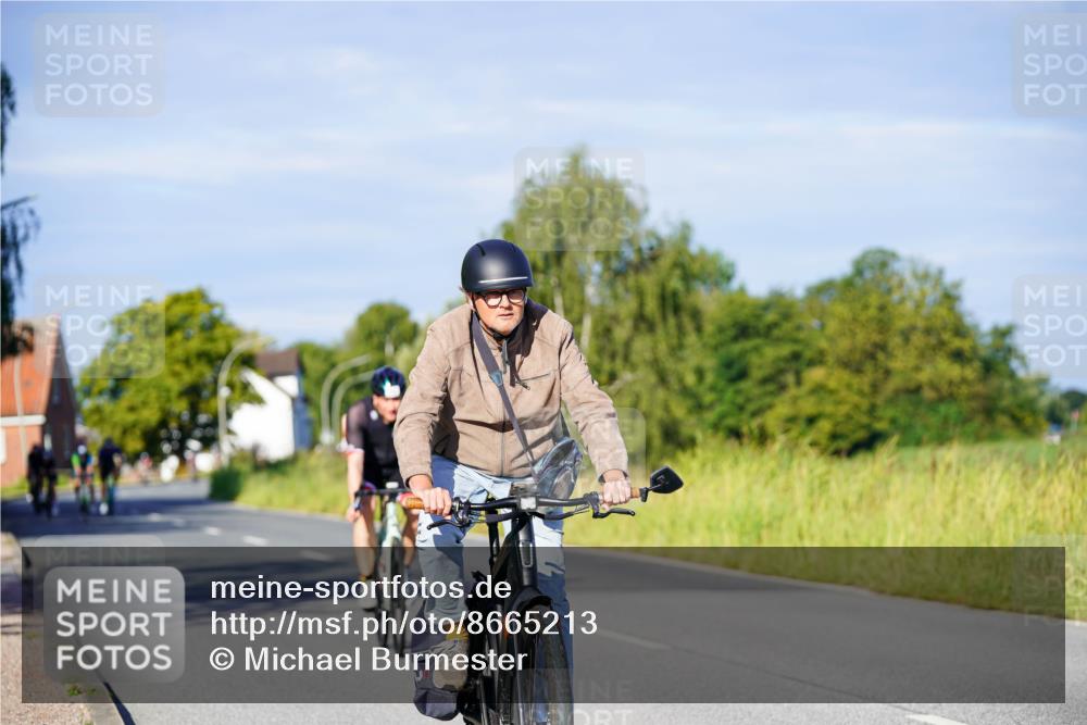 31.08.2025 - Elbe Triathlon Hamburg Michael Burmester http://msf.ph/oto/8665213 31.08.2025 09:28:38 Radfahren 282, 337, 414, 486, 519, 588 meine-sportfotos.de