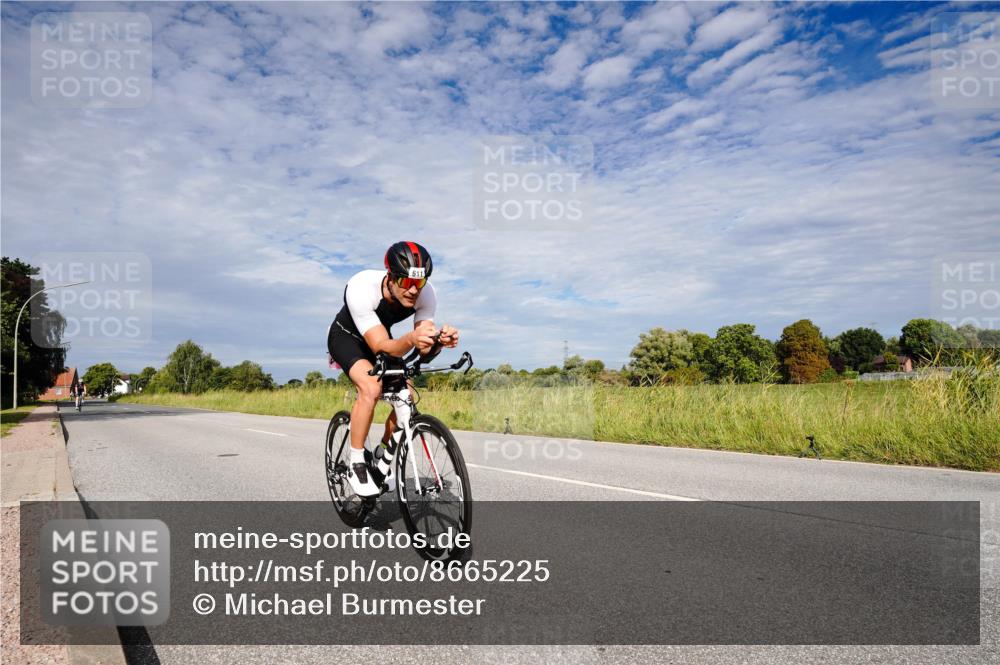 31.08.2025 - Elbe Triathlon Hamburg Michael Burmester http://msf.ph/oto/8665225 31.08.2025 10:06:23 Radfahren 322, 504, 611, 730, 782, 899 meine-sportfotos.de