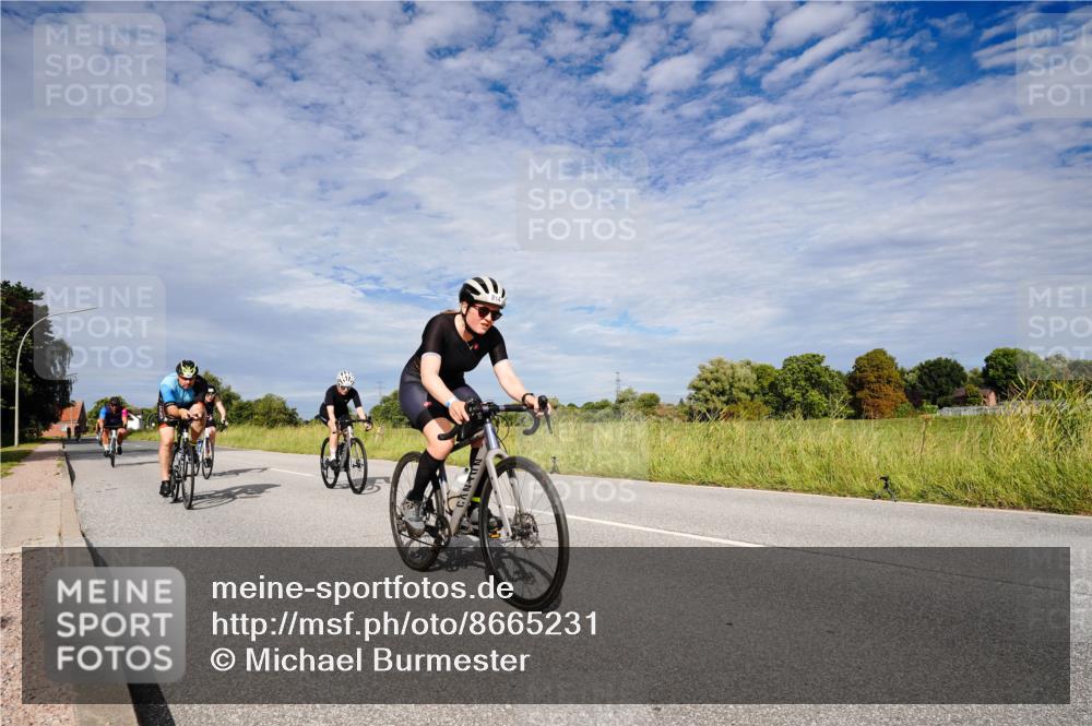 31.08.2025 - Elbe Triathlon Hamburg Michael Burmester http://msf.ph/oto/8665231 31.08.2025 10:06:43 Radfahren 612, 769, 796, 810, 814, 871, 914 meine-sportfotos.de