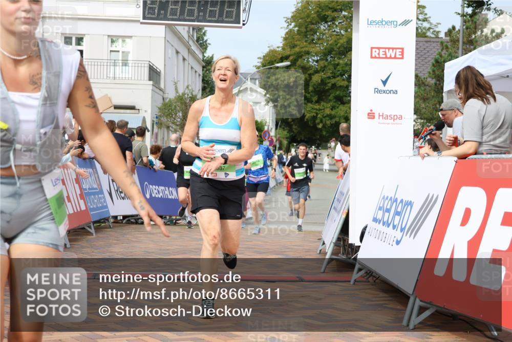31.08.2025 - 21. Blankeneser Heldenlauf Strokosch-Dieckow http://msf.ph/oto/8665311 31.08.2025 11:18:23 Ziel 3390, 3717, 3265, 3718, 3537, 3512 meine-sportfotos.de