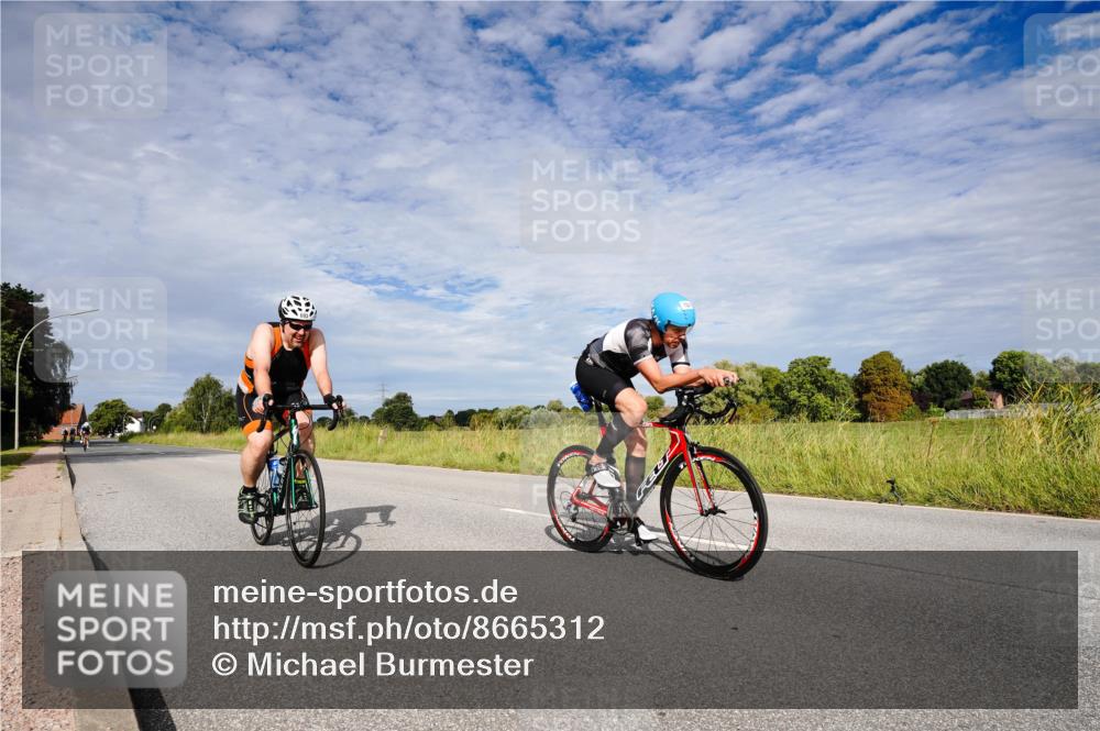 31.08.2025 - Elbe Triathlon Hamburg Michael Burmester http://msf.ph/oto/8665312 31.08.2025 10:08:04 Radfahren 517, 693, 703, 724, 761 meine-sportfotos.de