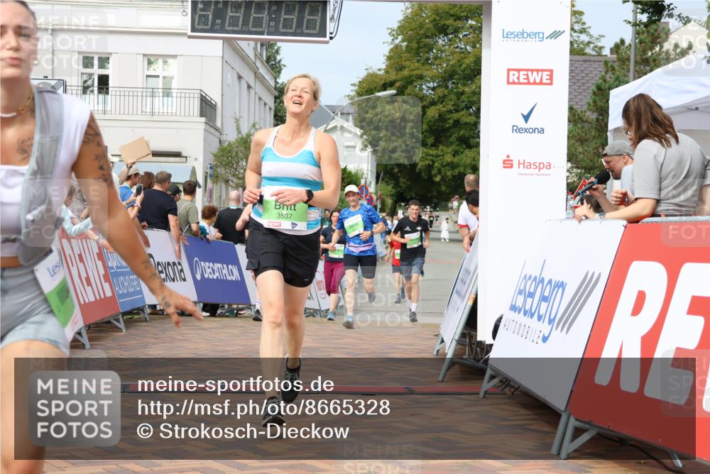 31.08.2025 - 21. Blankeneser Heldenlauf Strokosch-Dieckow http://msf.ph/oto/8665328 31.08.2025 11:18:23 Ziel 3390, 3717, 3265, 3718, 3537, 3512 meine-sportfotos.de