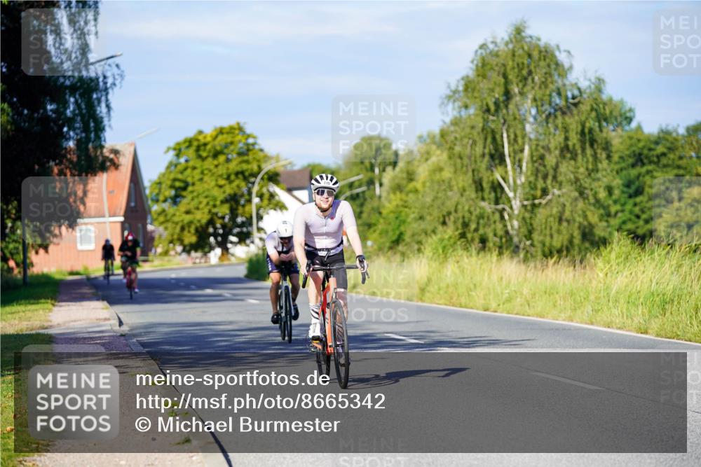 31.08.2025 - Elbe Triathlon Hamburg Michael Burmester http://msf.ph/oto/8665342 31.08.2025 09:29:33 Radfahren 286, 419, 522 meine-sportfotos.de