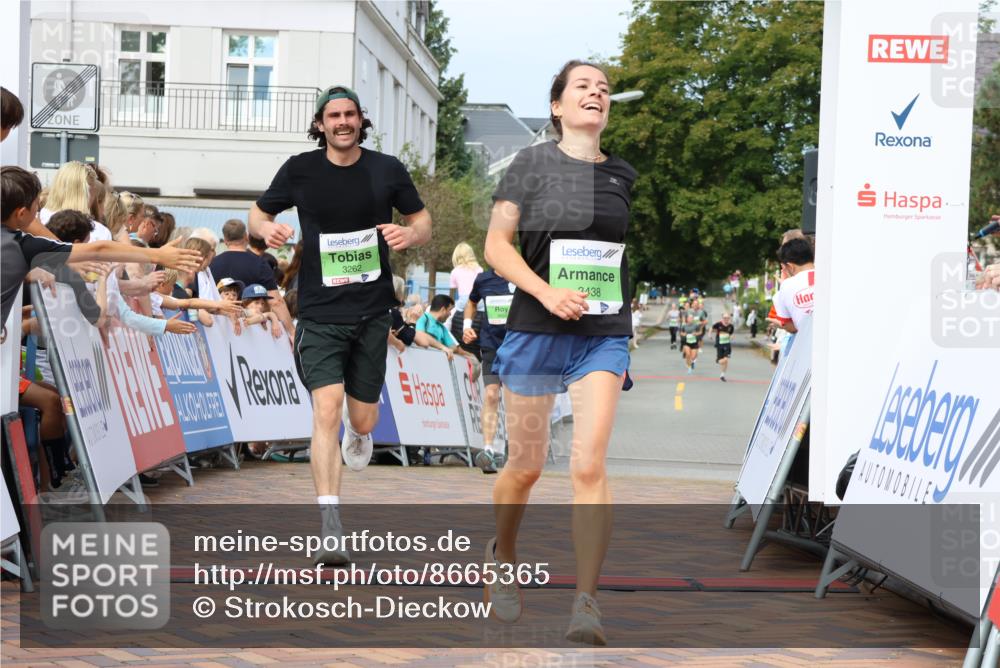 31.08.2025 - 21. Blankeneser Heldenlauf Strokosch-Dieckow http://msf.ph/oto/8665365 31.08.2025 10:59:56 Ziel 3624, 3262, 3438 meine-sportfotos.de