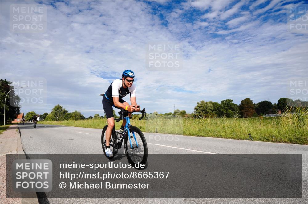 31.08.2025 - Elbe Triathlon Hamburg Michael Burmester http://msf.ph/oto/8665367 31.08.2025 10:09:44 Radfahren 401, 768, 817 meine-sportfotos.de