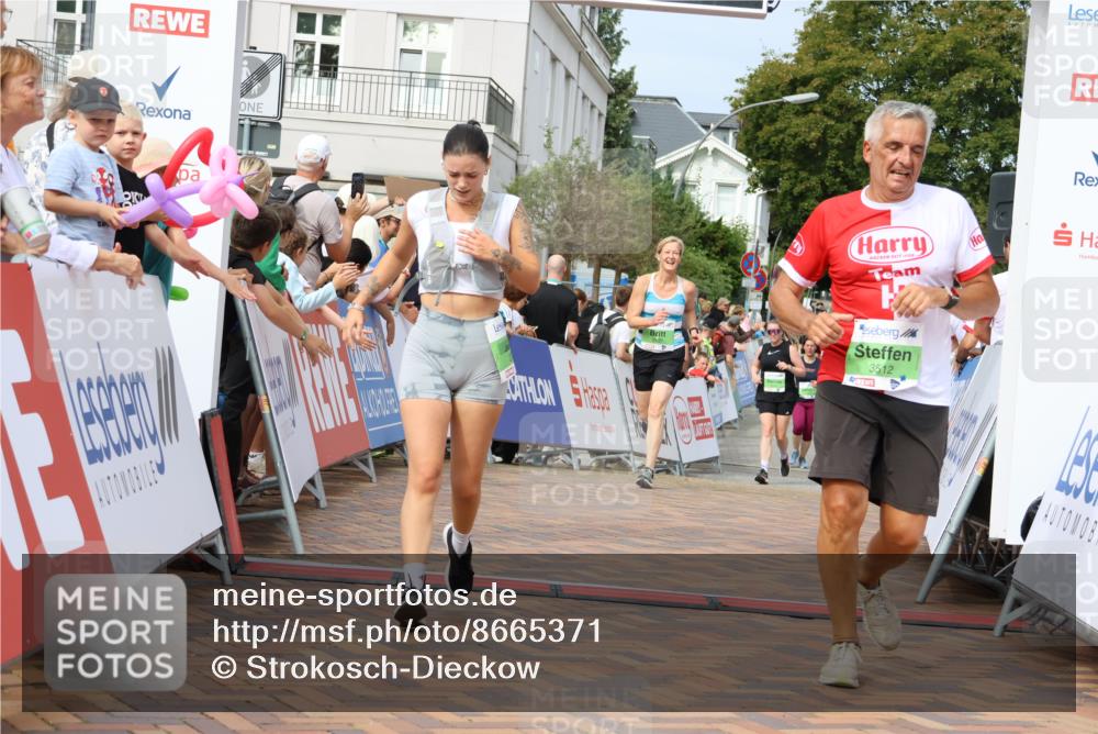 31.08.2025 - 21. Blankeneser Heldenlauf Strokosch-Dieckow http://msf.ph/oto/8665371 31.08.2025 11:18:20 Ziel 3717, 3718, 3537, 3512 meine-sportfotos.de