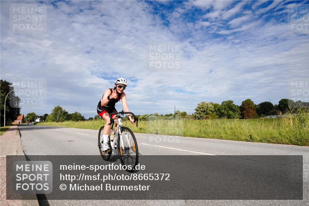 31.08.2025 - Elbe Triathlon Hamburg Michael Burmester http://msf.ph/oto/8665372 31.08.2025 10:09:51 Radfahren 662, 817 meine-sportfotos.de