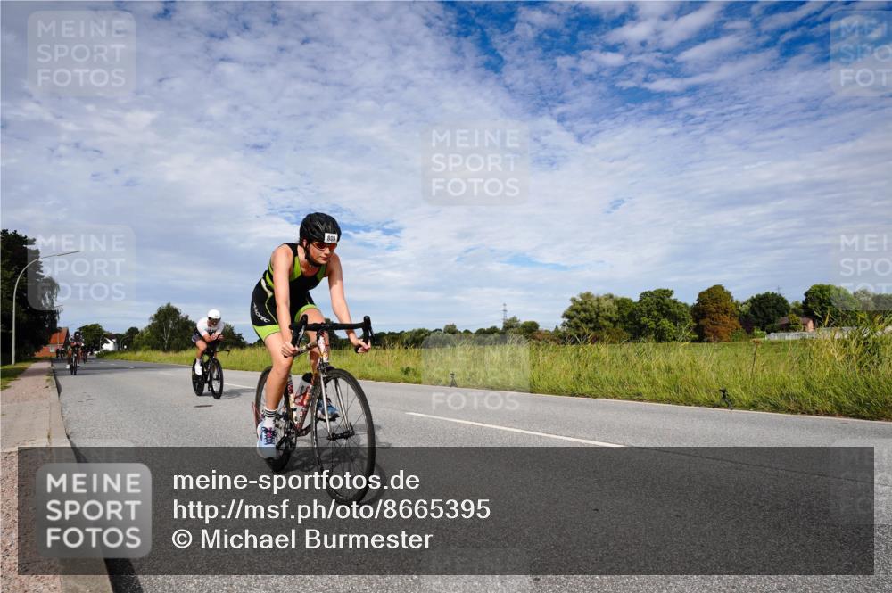 31.08.2025 - Elbe Triathlon Hamburg Michael Burmester http://msf.ph/oto/8665395 31.08.2025 10:10:28 Radfahren 631, 680, 715, 716, 809, 829 meine-sportfotos.de