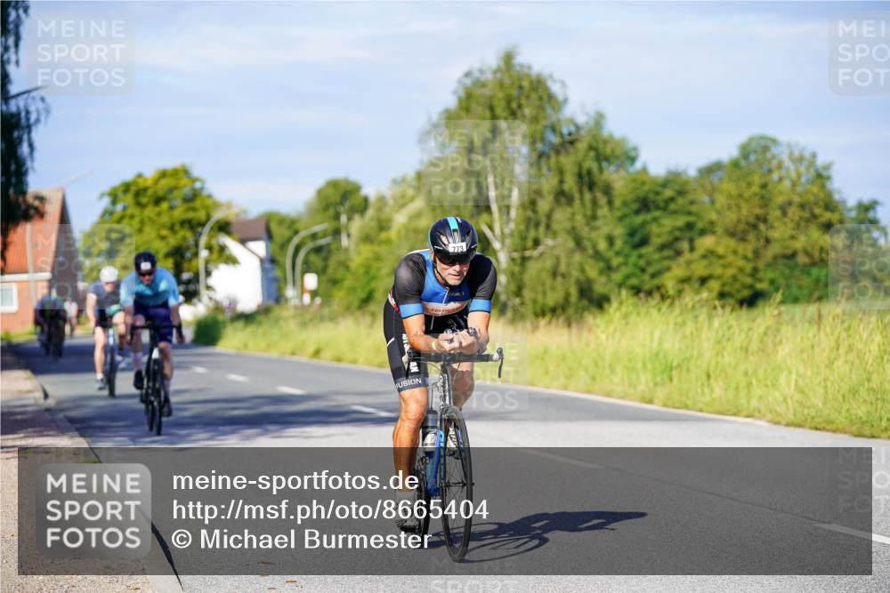 31.08.2025 - Elbe Triathlon Hamburg Michael Burmester http://msf.ph/oto/8665404 31.08.2025 09:30:04 Radfahren 305, 380, 387, 427, 527, 680, 773 meine-sportfotos.de