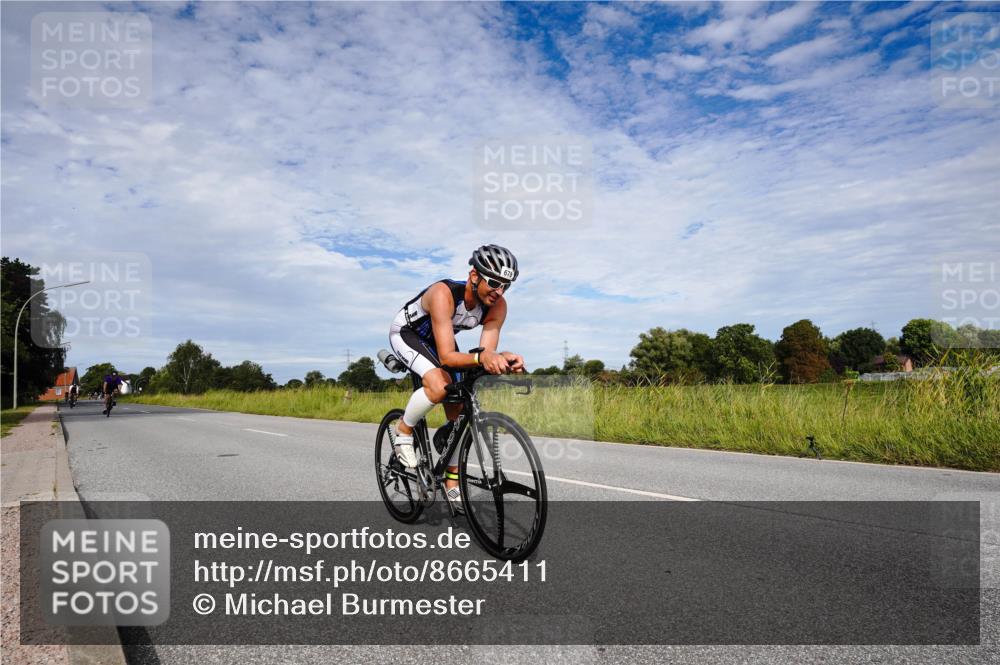 31.08.2025 - Elbe Triathlon Hamburg Michael Burmester http://msf.ph/oto/8665411 31.08.2025 10:10:39 Radfahren 497, 558, 653, 678, 929 meine-sportfotos.de