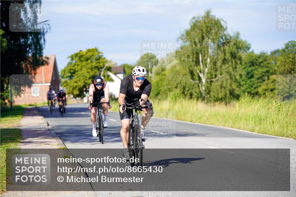 31.08.2025 - Elbe Triathlon Hamburg Michael Burmester http://msf.ph/oto/8665430 31.08.2025 09:30:13 Radfahren 213, 431, 465, 527, 534, 613, 617 meine-sportfotos.de