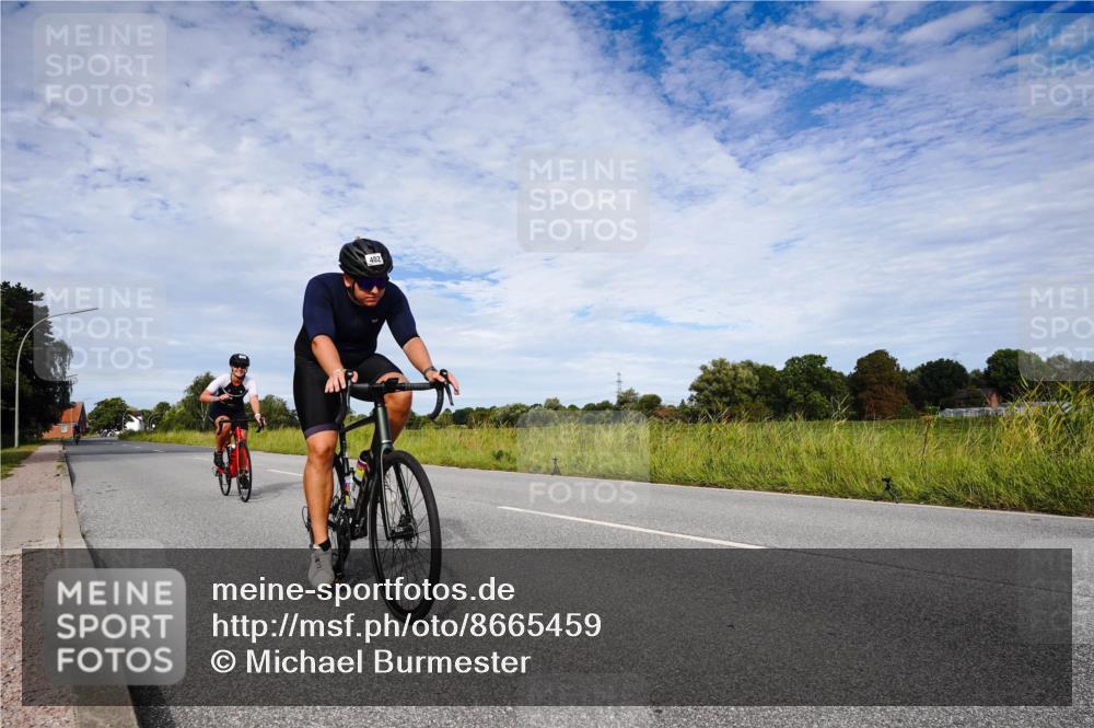 31.08.2025 - Elbe Triathlon Hamburg Michael Burmester http://msf.ph/oto/8665459 31.08.2025 10:12:07 Radfahren 402, 593, 701, 852, 882 meine-sportfotos.de
