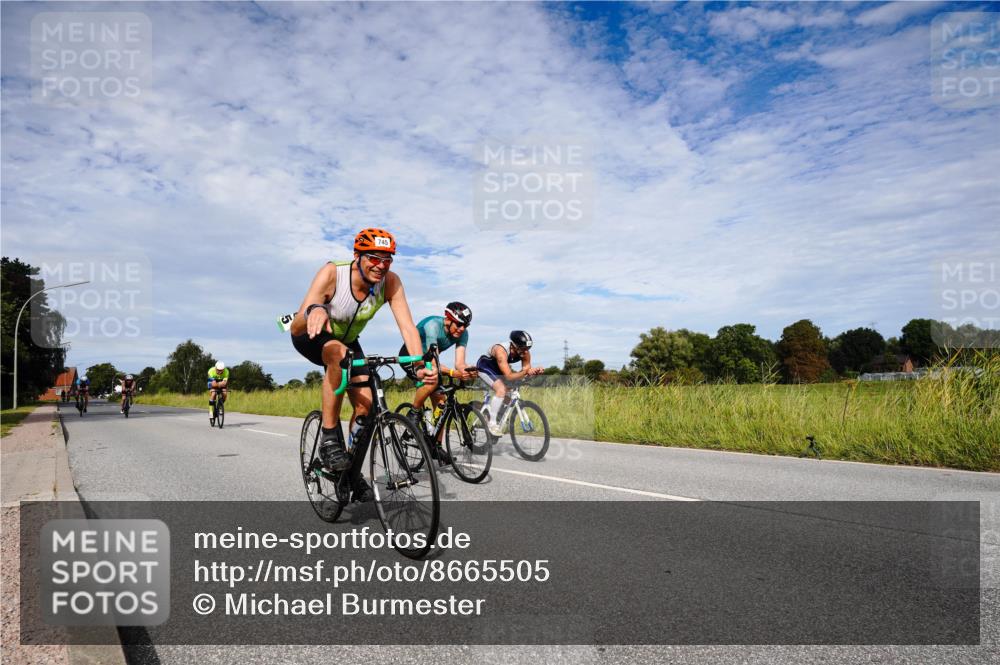31.08.2025 - Elbe Triathlon Hamburg Michael Burmester http://msf.ph/oto/8665505 31.08.2025 10:12:52 Radfahren 664, 712, 722, 737, 745, 775 meine-sportfotos.de