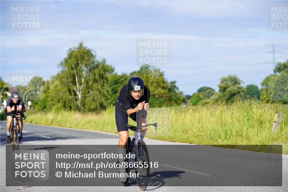 31.08.2025 - Elbe Triathlon Hamburg Michael Burmester http://msf.ph/oto/8665516 31.08.2025 09:30:39 Radfahren 192, 364, 384, 421, 539, 669 meine-sportfotos.de