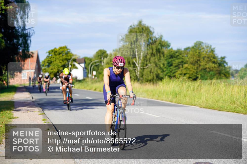 31.08.2025 - Elbe Triathlon Hamburg Michael Burmester http://msf.ph/oto/8665572 31.08.2025 09:30:57 Radfahren 176, 245, 256, 378, 476, 489, 505, 737 meine-sportfotos.de