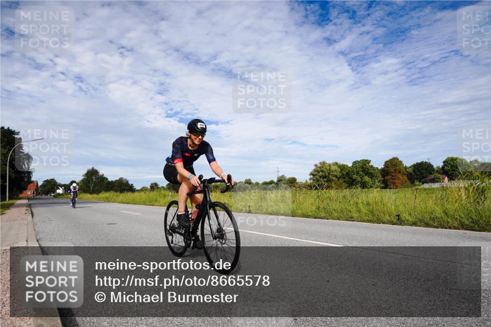 31.08.2025 - Elbe Triathlon Hamburg Michael Burmester http://msf.ph/oto/8665578 31.08.2025 10:14:17 Radfahren 623, 759, 888 meine-sportfotos.de
