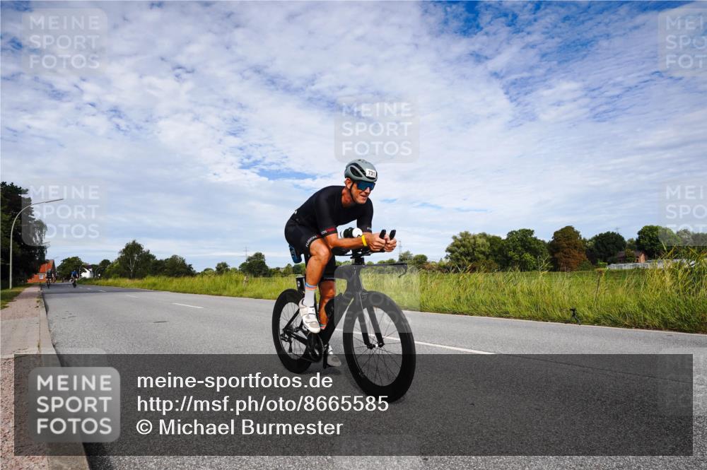 31.08.2025 - Elbe Triathlon Hamburg Michael Burmester http://msf.ph/oto/8665585 31.08.2025 10:14:30 Radfahren 404, 667, 731 meine-sportfotos.de