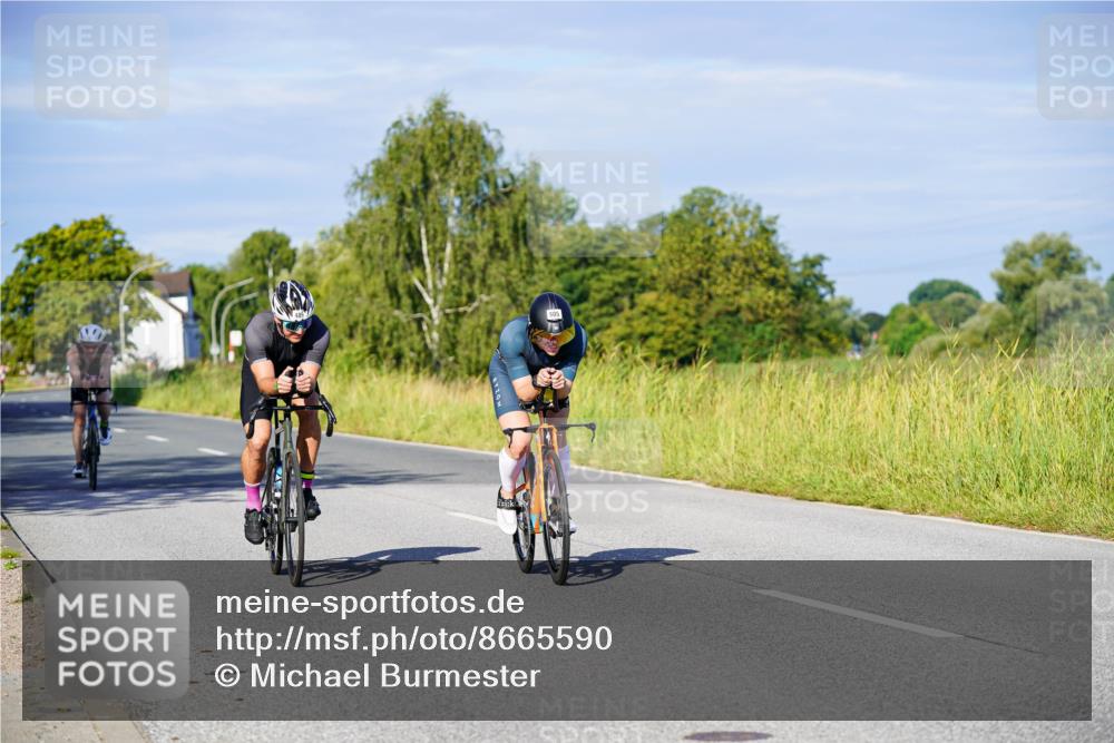 31.08.2025 - Elbe Triathlon Hamburg Michael Burmester http://msf.ph/oto/8665590 31.08.2025 09:31:00 Radfahren 176, 245, 256, 394, 489, 505, 737 meine-sportfotos.de