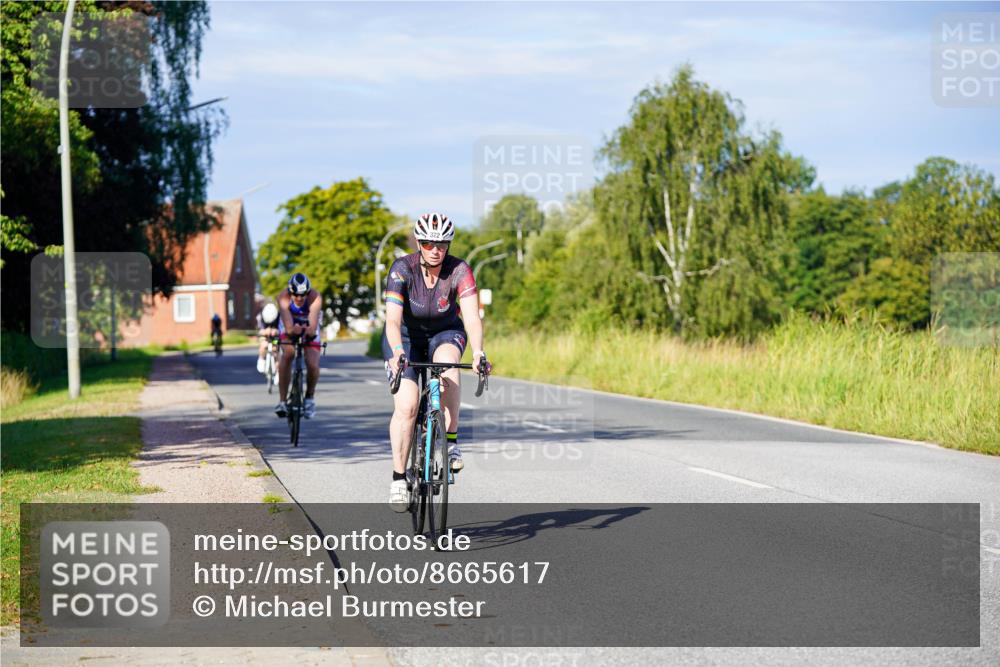 31.08.2025 - Elbe Triathlon Hamburg Michael Burmester http://msf.ph/oto/8665617 31.08.2025 09:31:09 Radfahren 290, 322, 352, 394 meine-sportfotos.de