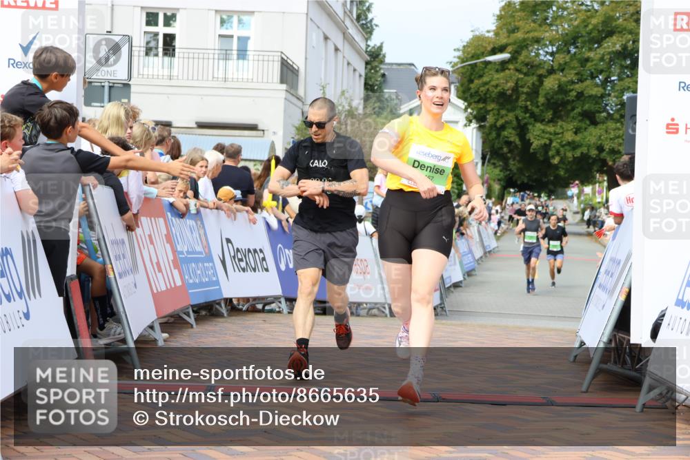 31.08.2025 - 21. Blankeneser Heldenlauf Strokosch-Dieckow http://msf.ph/oto/8665635 31.08.2025 10:59:40 Ziel 3551, 3467, 3683 meine-sportfotos.de