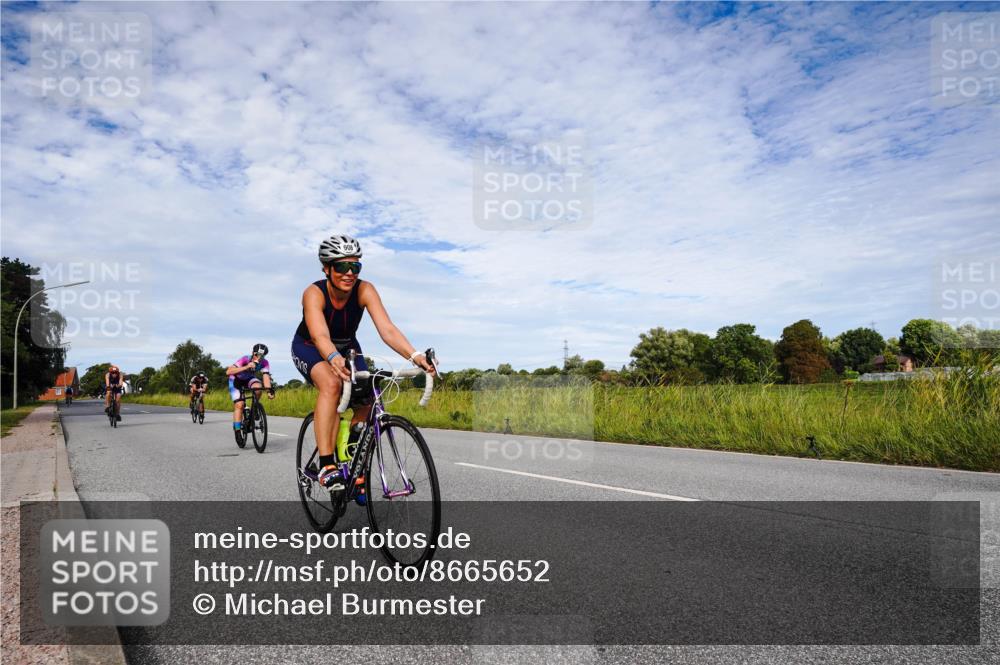 31.08.2025 - Elbe Triathlon Hamburg Michael Burmester http://msf.ph/oto/8665652 31.08.2025 10:16:15 Radfahren 691, 723, 868, 906, 919 meine-sportfotos.de