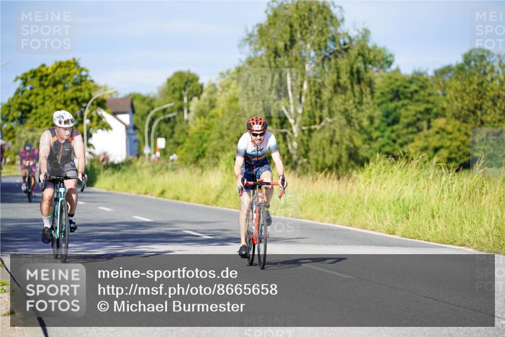 31.08.2025 - Elbe Triathlon Hamburg Michael Burmester http://msf.ph/oto/8665658 31.08.2025 09:31:32 Radfahren 369, 450, 569, 570, 609, 720 meine-sportfotos.de