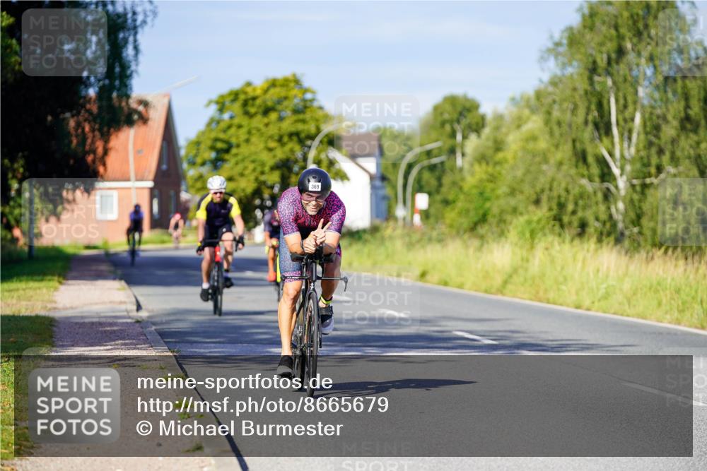 31.08.2025 - Elbe Triathlon Hamburg Michael Burmester http://msf.ph/oto/8665679 31.08.2025 09:31:38 Radfahren 244, 369, 666, 720 meine-sportfotos.de