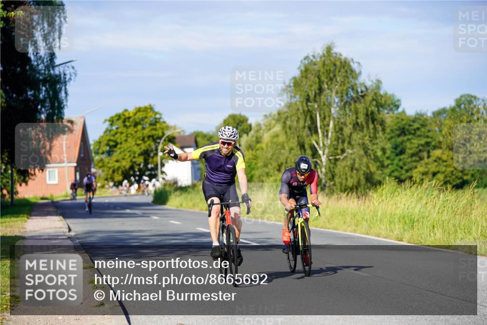 31.08.2025 - Elbe Triathlon Hamburg Michael Burmester http://msf.ph/oto/8665692 31.08.2025 09:31:41 Radfahren 244, 369, 657, 666 meine-sportfotos.de