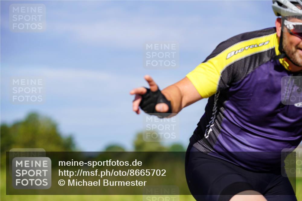 31.08.2025 - Elbe Triathlon Hamburg Michael Burmester http://msf.ph/oto/8665702 31.08.2025 09:31:42 Radfahren 244, 369, 657, 666 meine-sportfotos.de