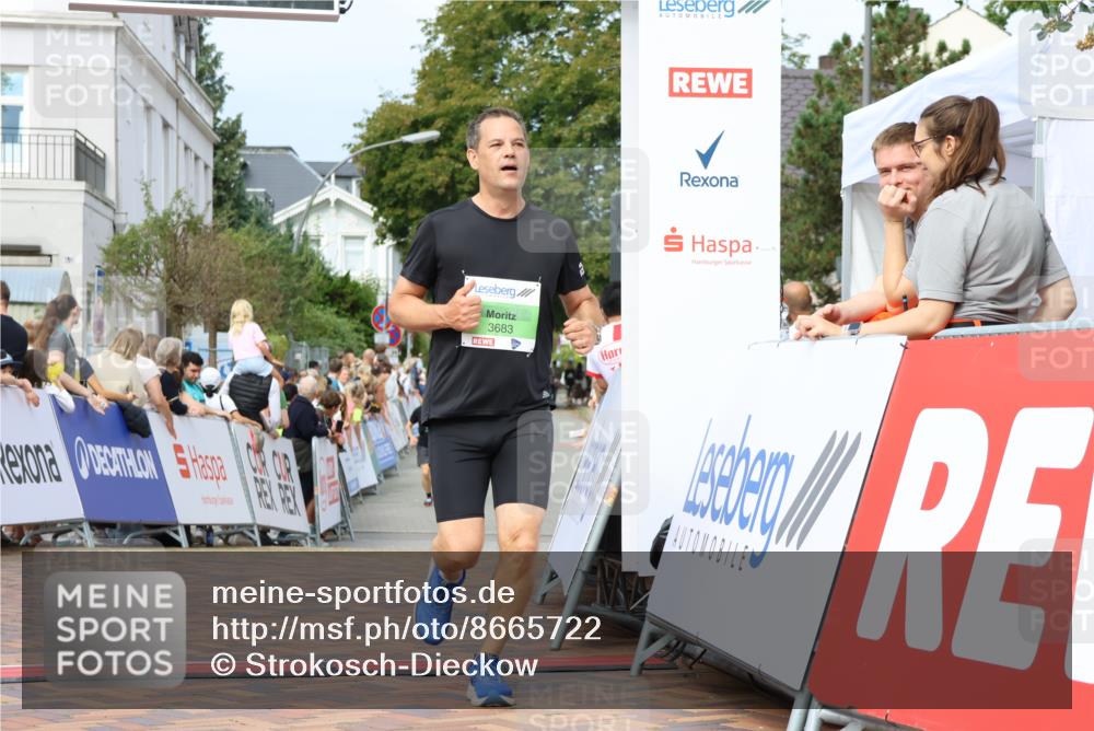 31.08.2025 - 21. Blankeneser Heldenlauf Strokosch-Dieckow http://msf.ph/oto/8665722 31.08.2025 10:59:33 Ziel 3433, 3683 meine-sportfotos.de