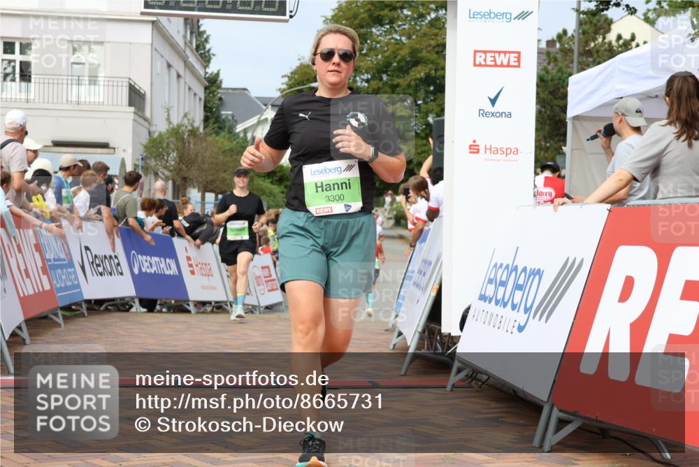 31.08.2025 - 21. Blankeneser Heldenlauf Strokosch-Dieckow http://msf.ph/oto/8665731 31.08.2025 11:17:57 Ziel 3345, 3646, 3300 meine-sportfotos.de