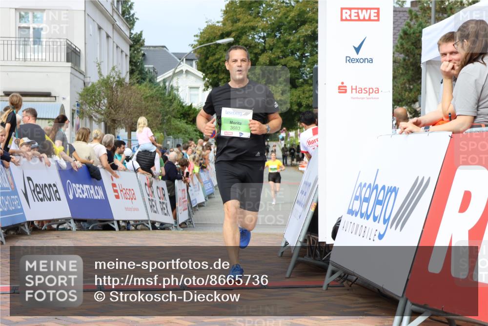 31.08.2025 - 21. Blankeneser Heldenlauf Strokosch-Dieckow http://msf.ph/oto/8665736 31.08.2025 10:59:33 Ziel 3433, 3683 meine-sportfotos.de