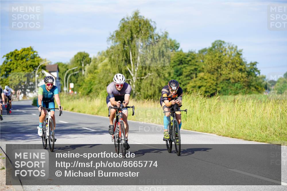 31.08.2025 - Elbe Triathlon Hamburg Michael Burmester http://msf.ph/oto/8665774 31.08.2025 09:32:10 Radfahren 285, 374, 420, 463, 528, 633, 700, 707, 708 meine-sportfotos.de
