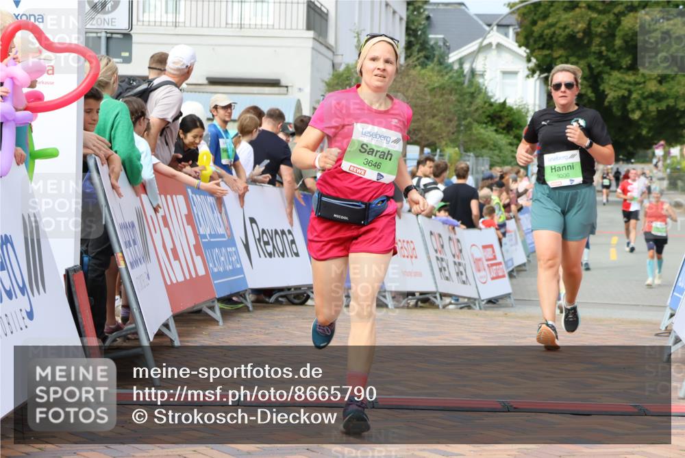 31.08.2025 - 21. Blankeneser Heldenlauf Strokosch-Dieckow http://msf.ph/oto/8665790 31.08.2025 11:17:55 Ziel 3646, 3300 meine-sportfotos.de