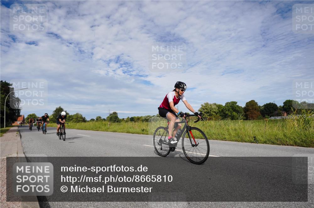 31.08.2025 - Elbe Triathlon Hamburg Michael Burmester http://msf.ph/oto/8665810 31.08.2025 10:19:56 Radfahren 609, 742, 795, 807, 903, 921 meine-sportfotos.de