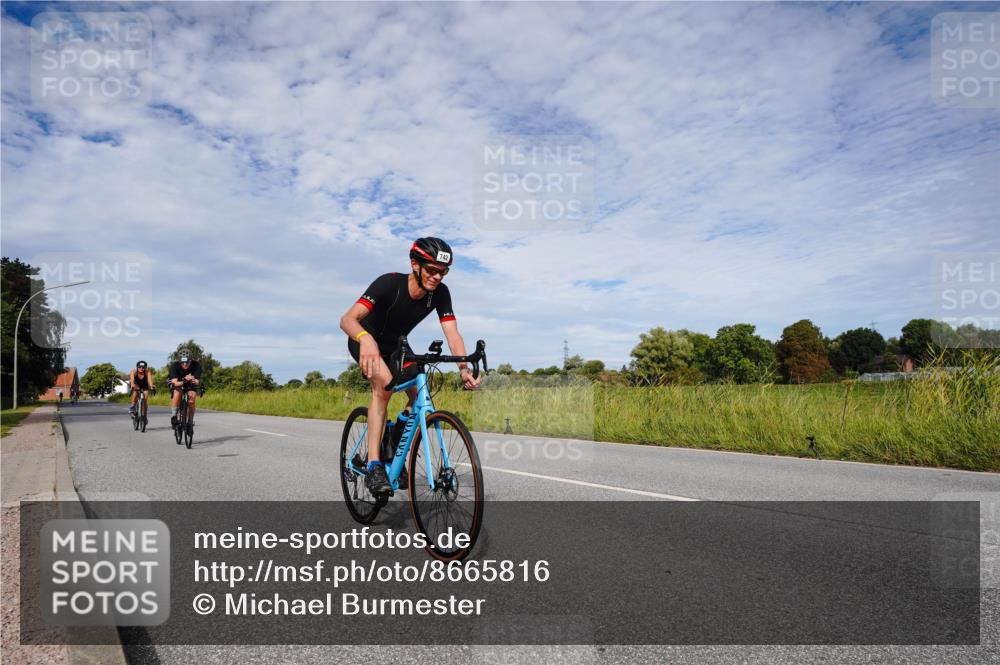 31.08.2025 - Elbe Triathlon Hamburg Michael Burmester http://msf.ph/oto/8665816 31.08.2025 10:19:57 Radfahren 609, 742, 795, 807, 903, 921 meine-sportfotos.de