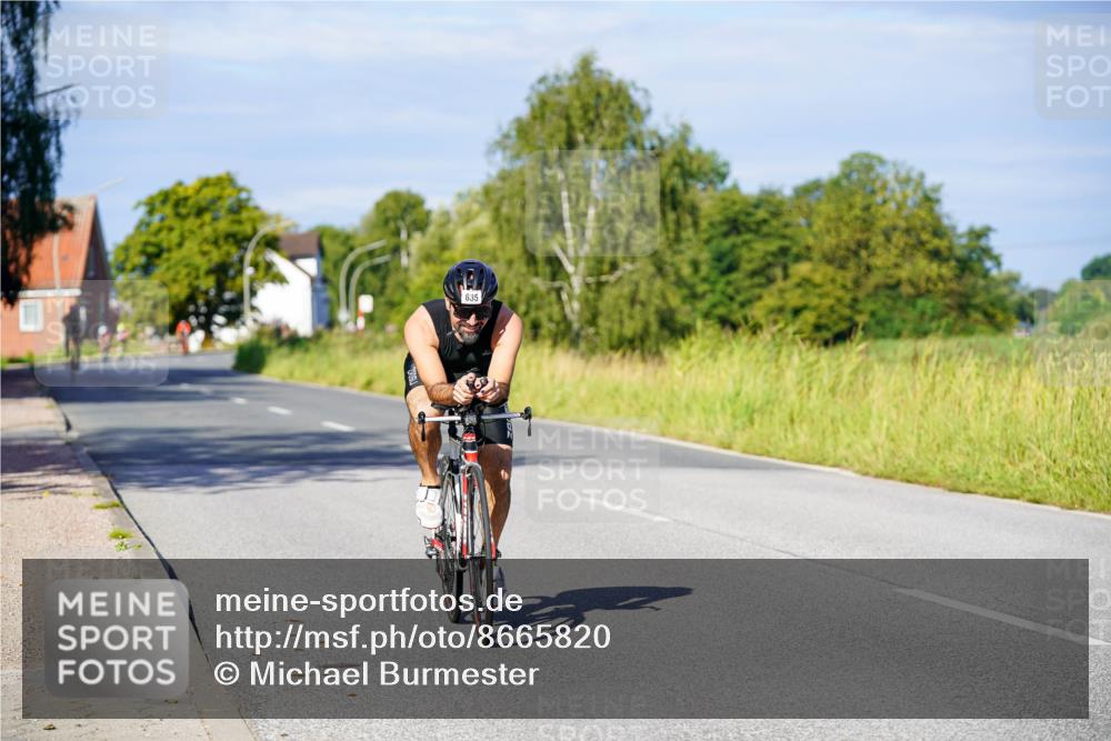 31.08.2025 - Elbe Triathlon Hamburg Michael Burmester http://msf.ph/oto/8665820 31.08.2025 09:32:21 Radfahren 284, 635, 646, 717 meine-sportfotos.de
